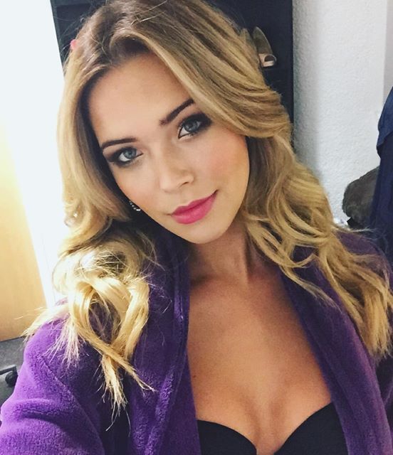 Sandra Kubicka Sandra Kubicka