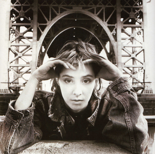 Picture of Suzanne Vega