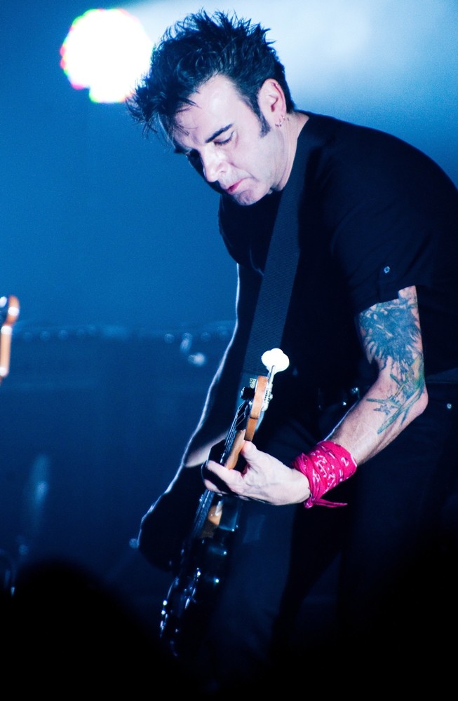 Simon Gallup Simon Gallup