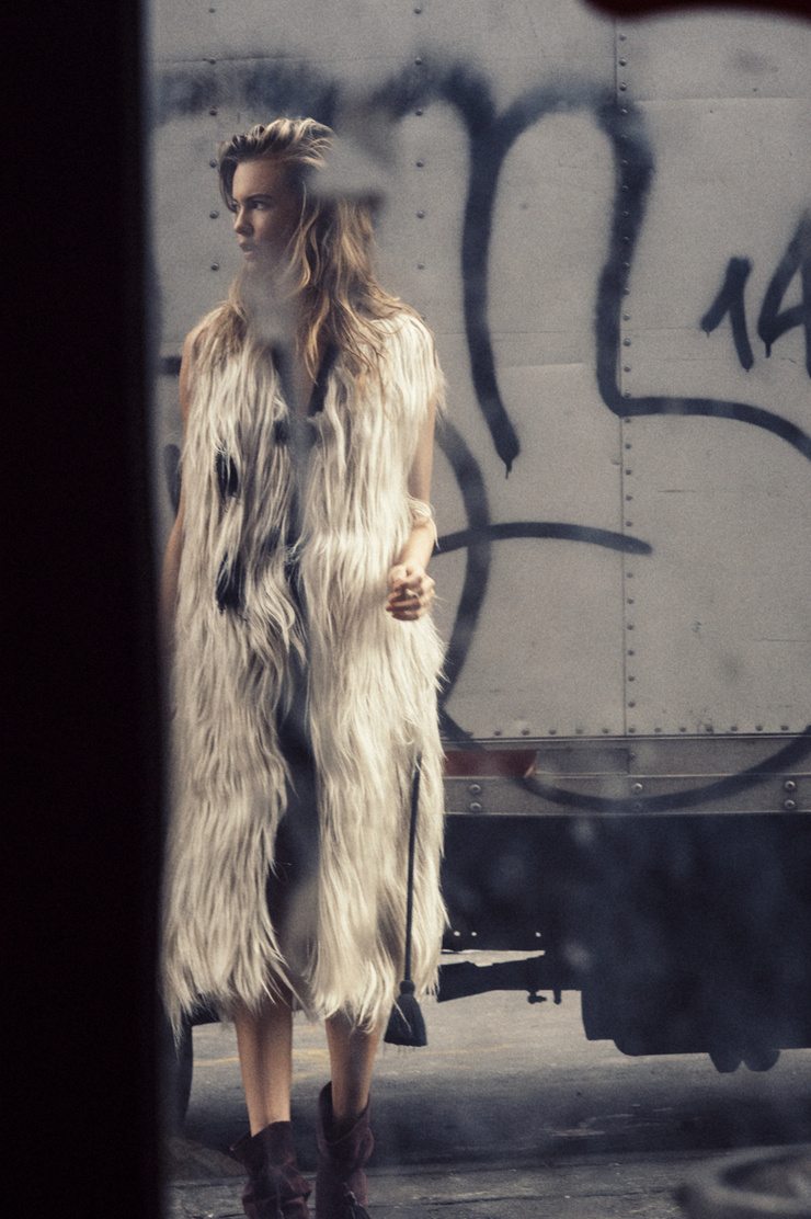 Behati Prinsloo Behati Prinsloo