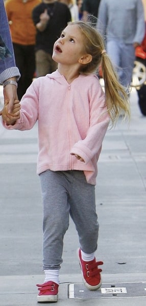 Violet Affleck