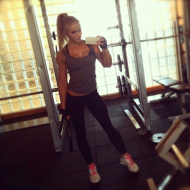 ANNA NYSTRÖM ANNA NYSTRÖM