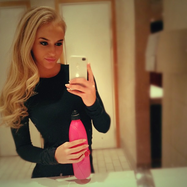 ANNA NYSTRÖM ANNA NYSTRÖM