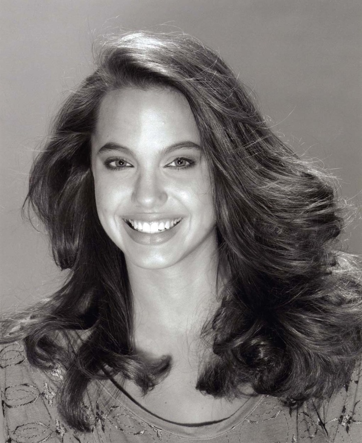 Angelina Jolie Angelina Jolie