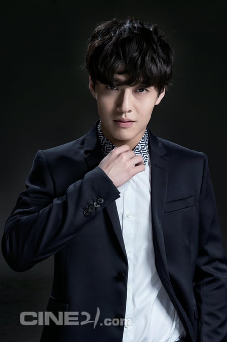Kang Ha-Neul