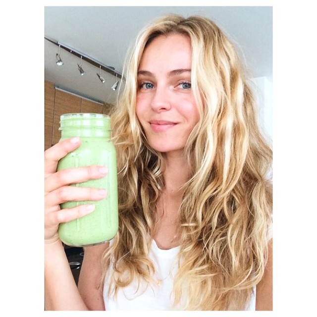Valentina Zelyaeva Valentina Zelyaeva