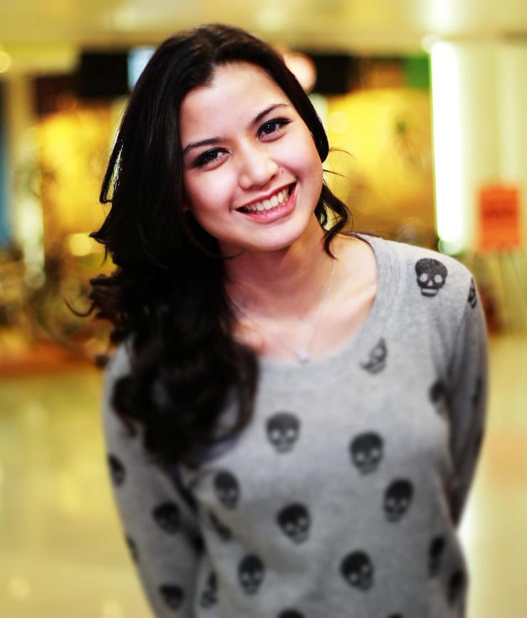 Lisa Surihani Lisa Surihani