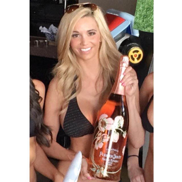 Caitlin Arnett Caitlin Arnett