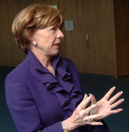 Neelie Kroes