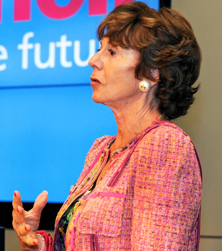 Neelie Kroes