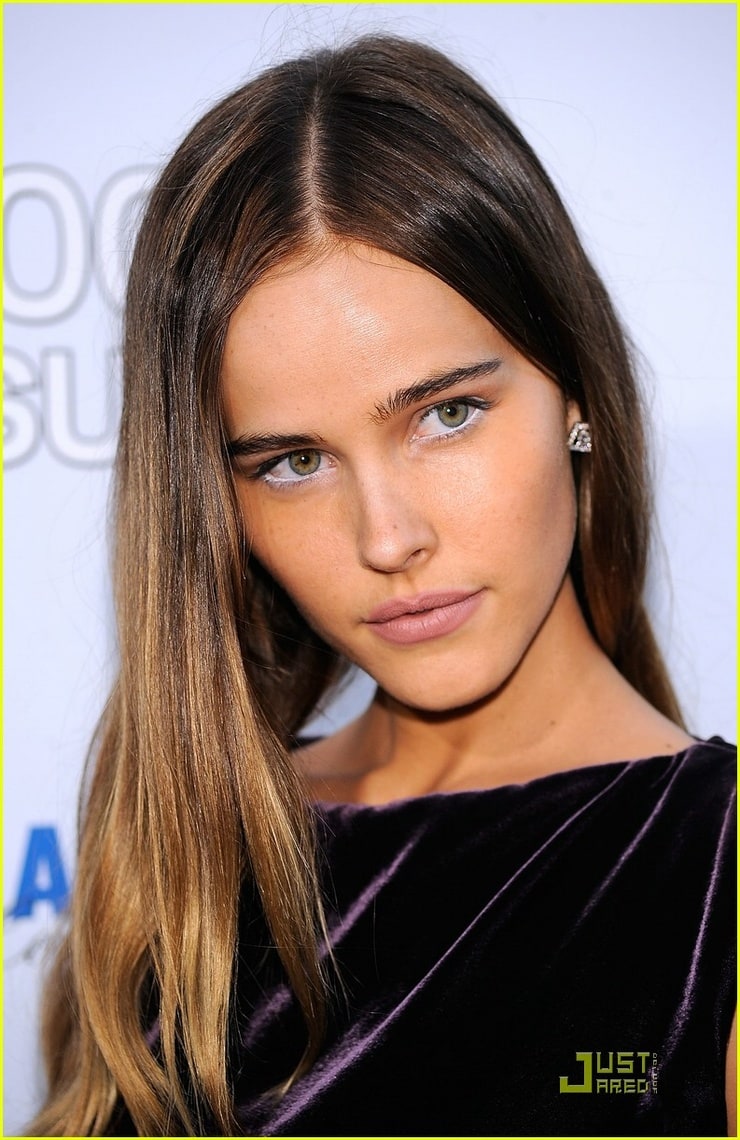 Isabel Lucas