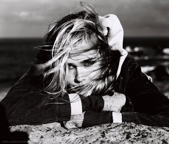 Isabel Lucas Isabel Lucas