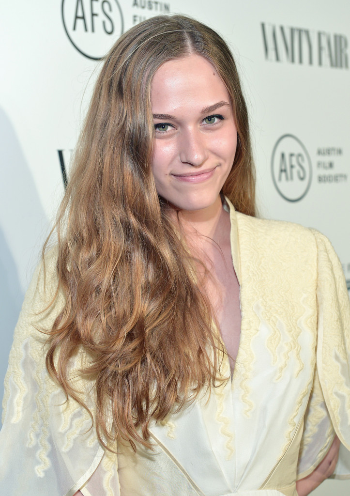 Zoe Graham Zoe Graham