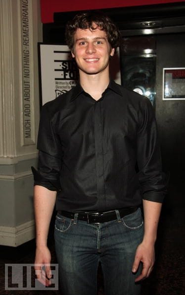 Jonathan Groff