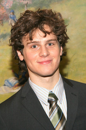 Jonathan Groff