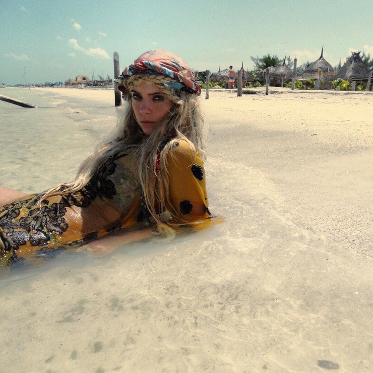 Ashley Benson Ashley Benson