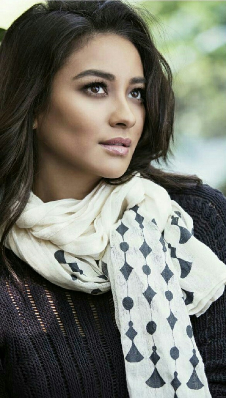 Shay Mitchell Shay Mitchell