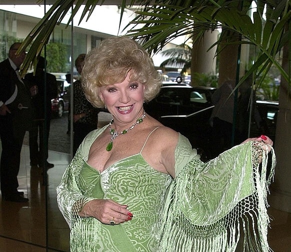 Ruta Lee