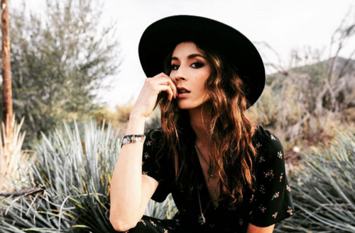 Troian Bellisario