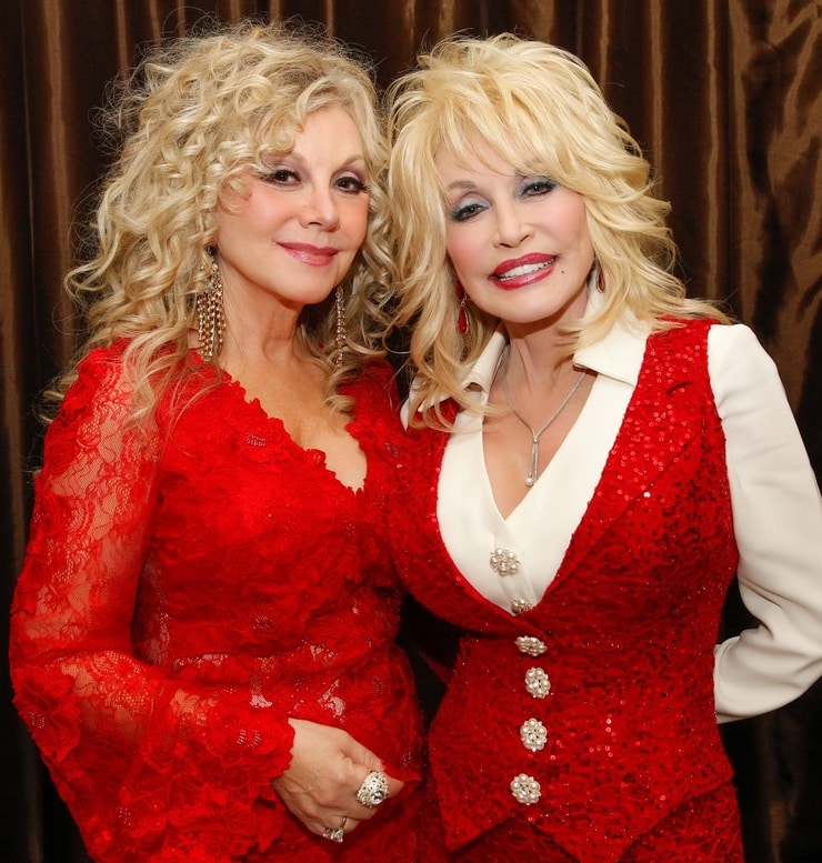 Stella Parton