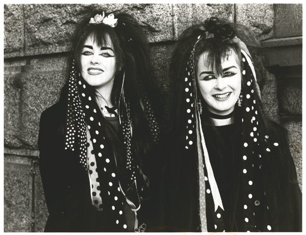 Strawberry Switchblade picture