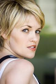 Kari Wahlgren