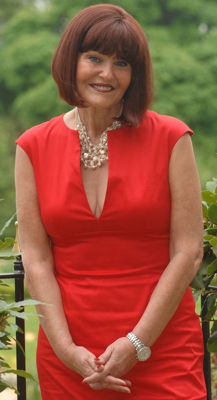 Picture of Hilary Devey