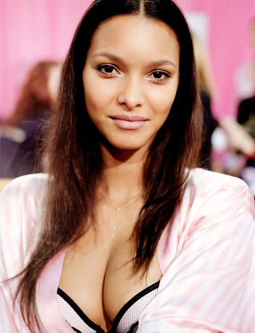 Lais Ribeiro Lais Ribeiro