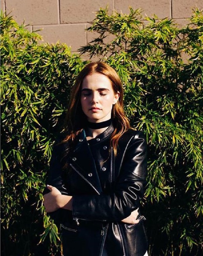 Zoey Deutch