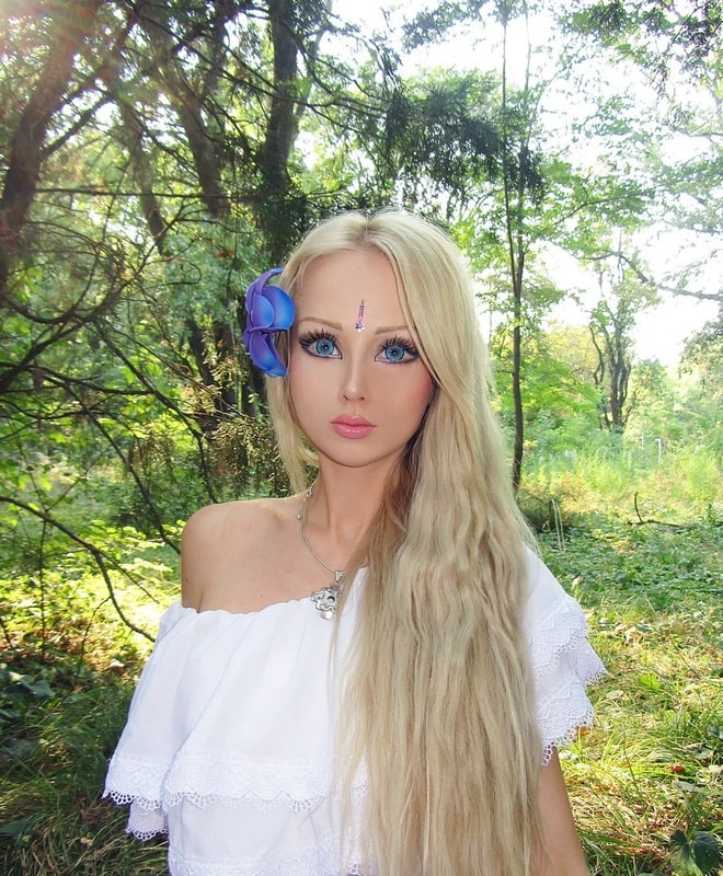 valeria lukyanova diet and exercise