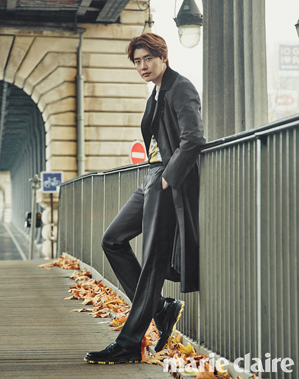 Jong Suk Lee