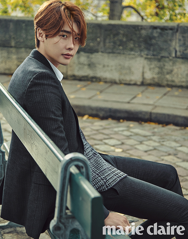 Jong Suk Lee