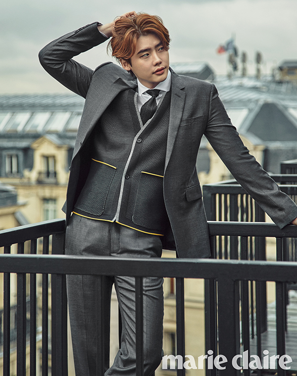 Jong Suk Lee