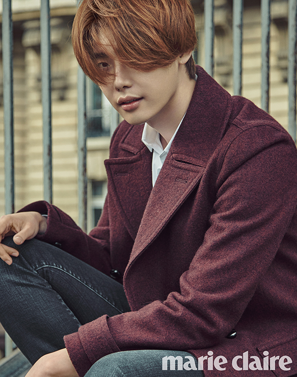 Jong Suk Lee
