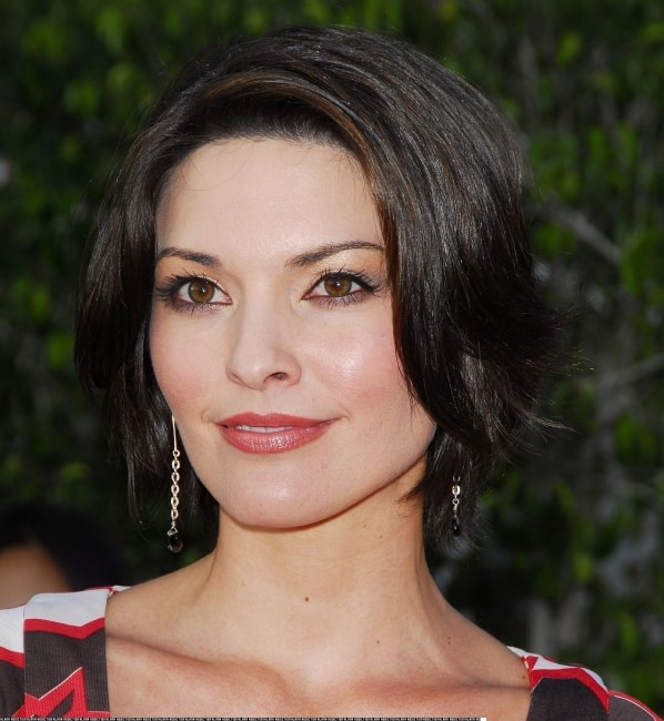 Alana De La Garza