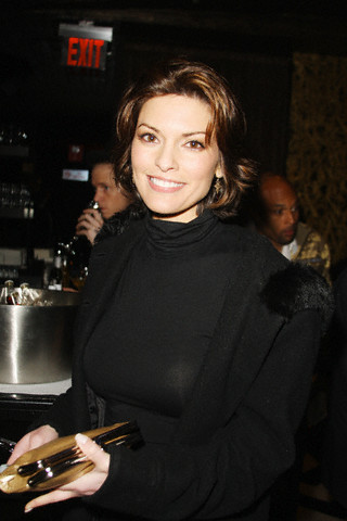 Alana De La Garza