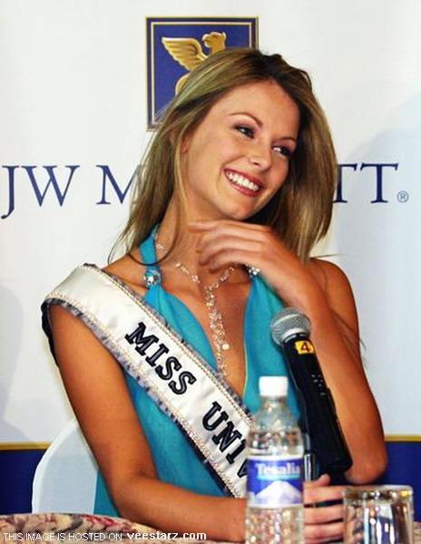 Miss Universe 2004