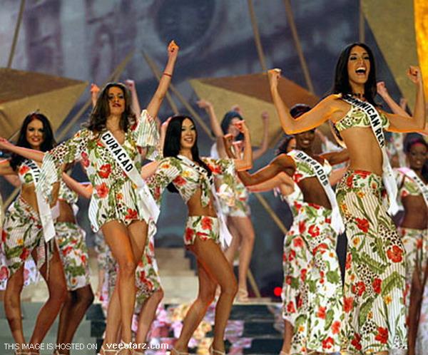 Miss Universe Pageant                                  (2003)
