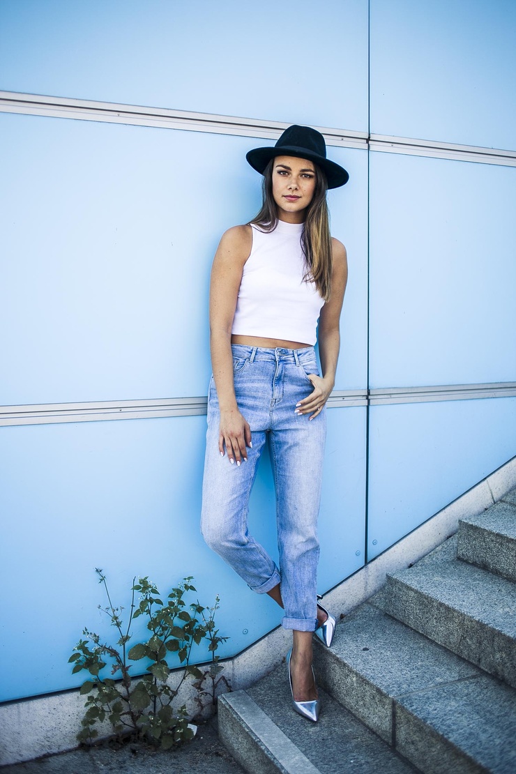 Janina Uhse Janina Uhse