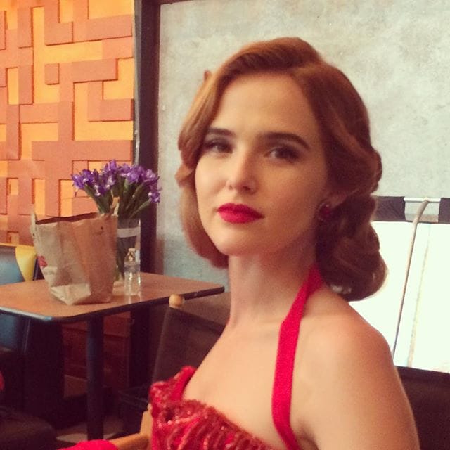 Zoey Deutch