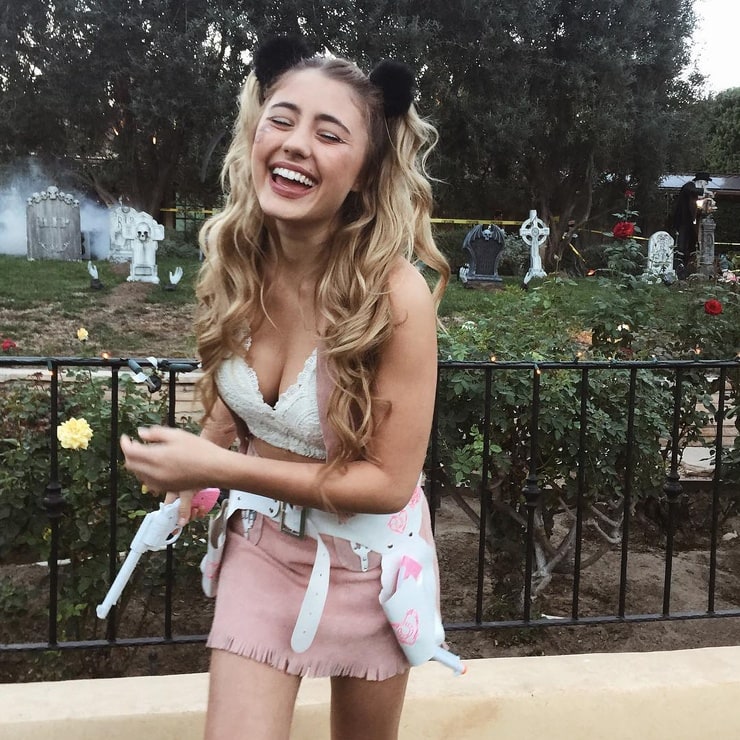 Picture Of Lia Marie Johnson