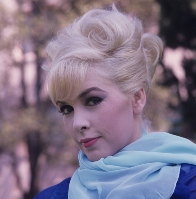Stella Stevens