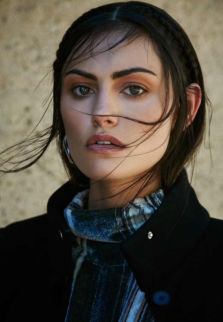 Phoebe Tonkin