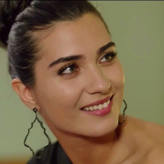 Tuba Büyüküstün Tuba Büyüküstün