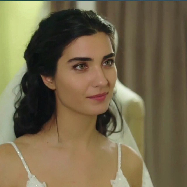 Tuba Büyüküstün