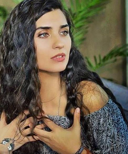 Tuba Büyüküstün
