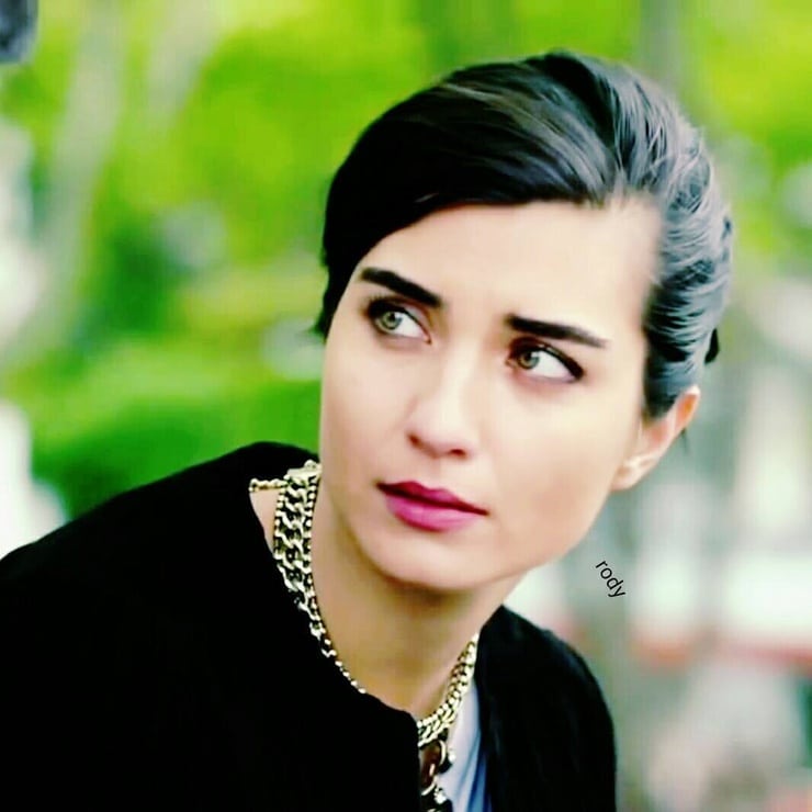 Tuba Büyüküstün