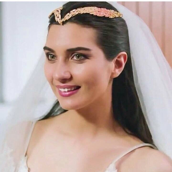 Tuba Büyüküstün