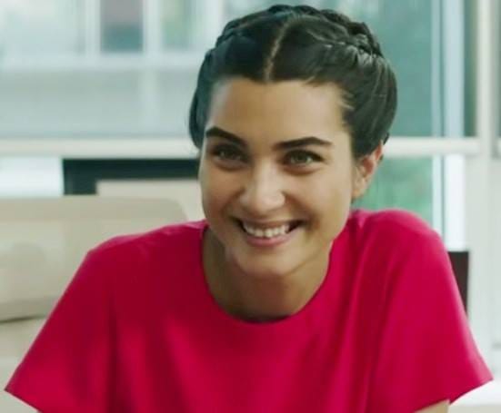 Tuba Büyüküstün Tuba Büyüküstün