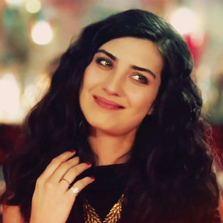 Tuba Büyüküstün